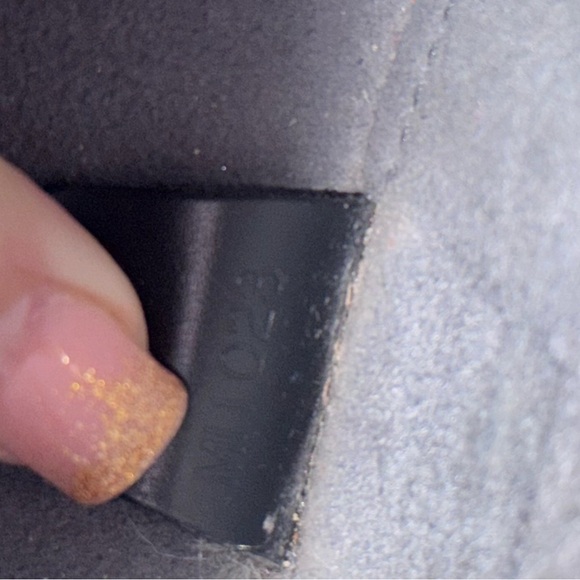 Epi Papillon LV purse with pouch and wallet - Picture 15 of 15